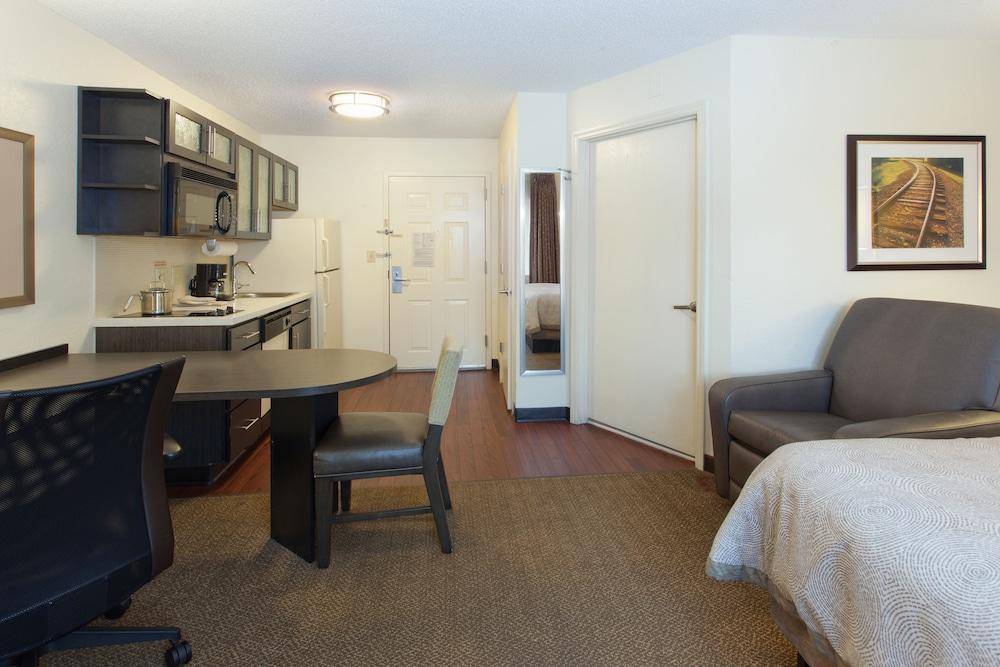 Sonesta Simply Suites Dallas Richardson Exterior photo